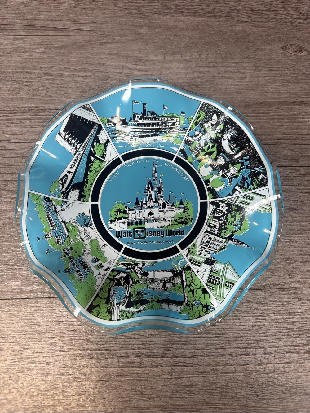 Vintage 1960-70S Walt Disney World Magic Kingdom Crinkled Candy Dish Ashtray